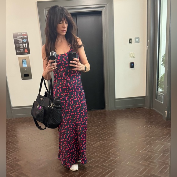 Meet your Posher, Brit - Picture 3 of 6